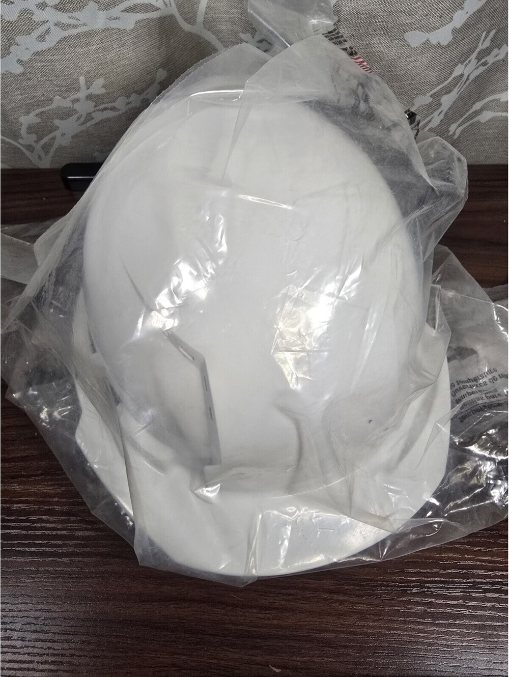 Milwaukee Full Brim Vented Hard hat W/ 4 PY Ratcheting Suspension